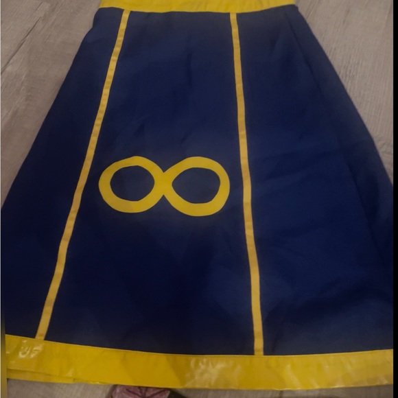 Kurapika Hunter X Hunter Cosplay Costume Size S HAS SMALL PAINT STAIN ON FRONT - Picture 5 of 6